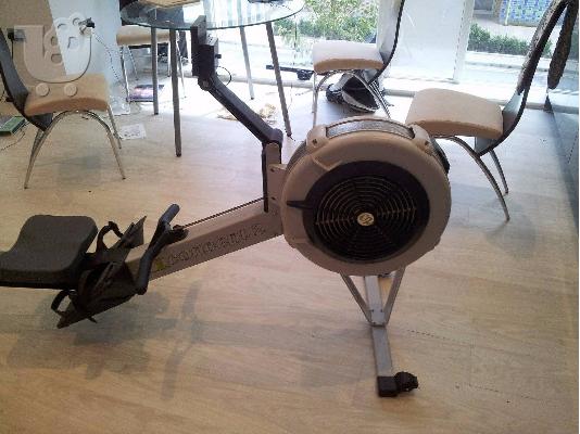 PoulaTo: Concept2 Model D Indoor Rowing Machine with PM5 Display Black